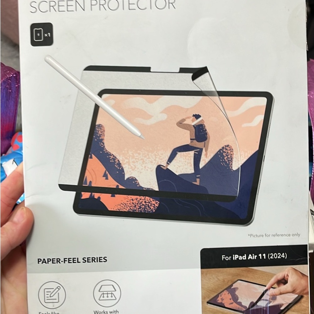 Paper-Feel Screen Protector for iPad Air 11 (2024) - White drawing screen